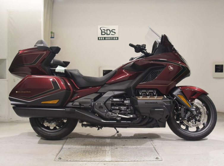 Мотоцикл Honda GL1800 TOUR D з пробігом 369 km