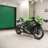 Мотоцикл Kawasaki NINJA ZX-25R з пробігом 26504 km