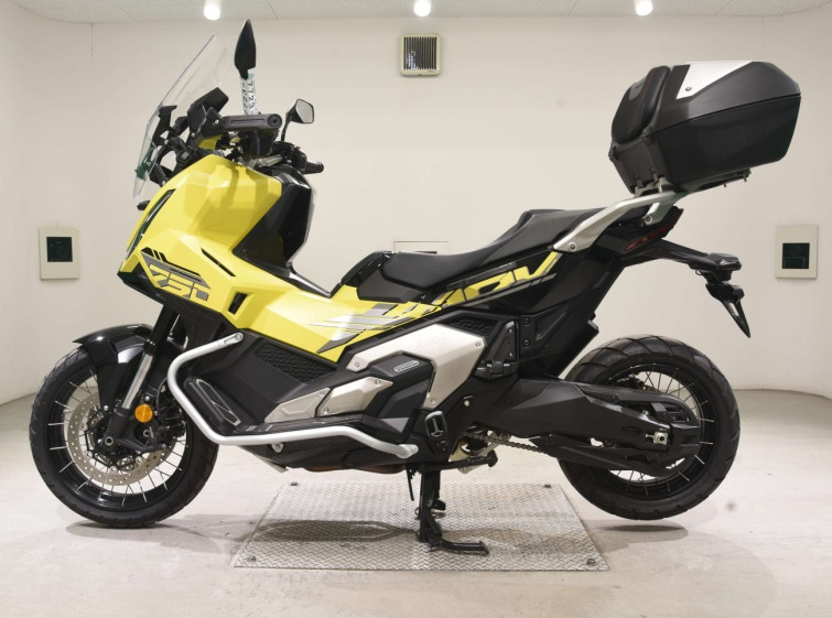 Мотоцикл Honda X-ADV750-2 з пробігом 9109 km