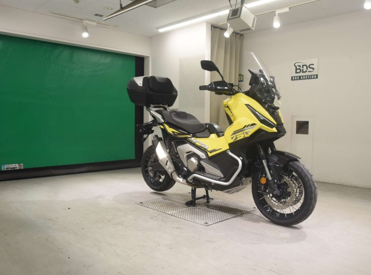 Мотоцикл Honda X-ADV750-2 з пробігом 9109 km