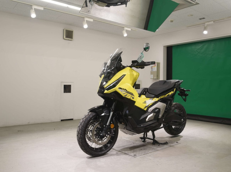 Мотоцикл Honda X-ADV750-2 с пробегом 1273 km