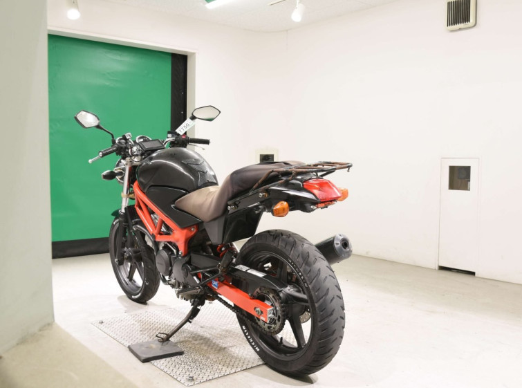 Мотоцикл Honda VTR250 с пробегом 71446 km