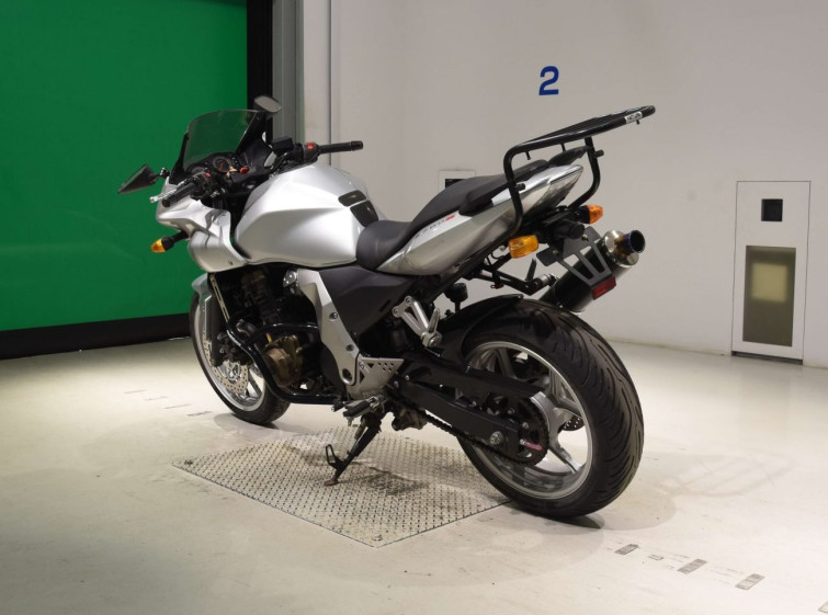 Мотоцикл Kawasaki Z750S з пробігом 9757 km