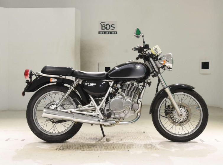 Мотоцикл Suzuki ST250E з пробігом 3707 km