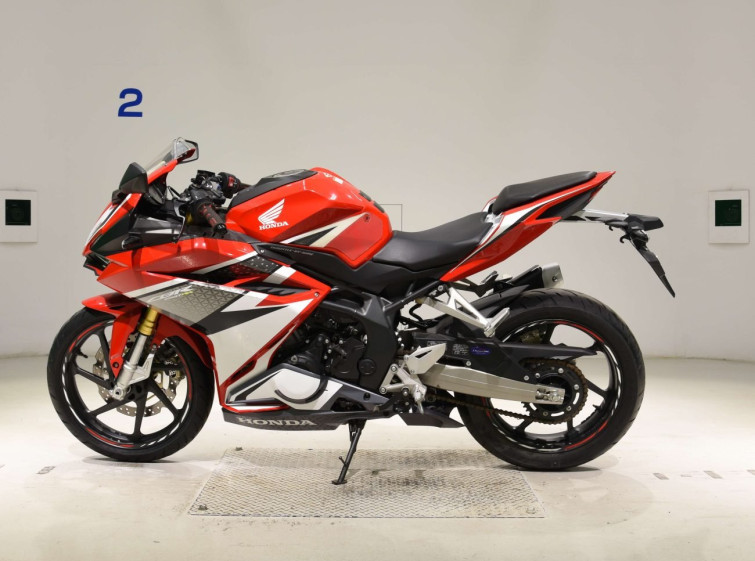 Мотоцикл Honda CBR250RRA з пробігом 5625 km
