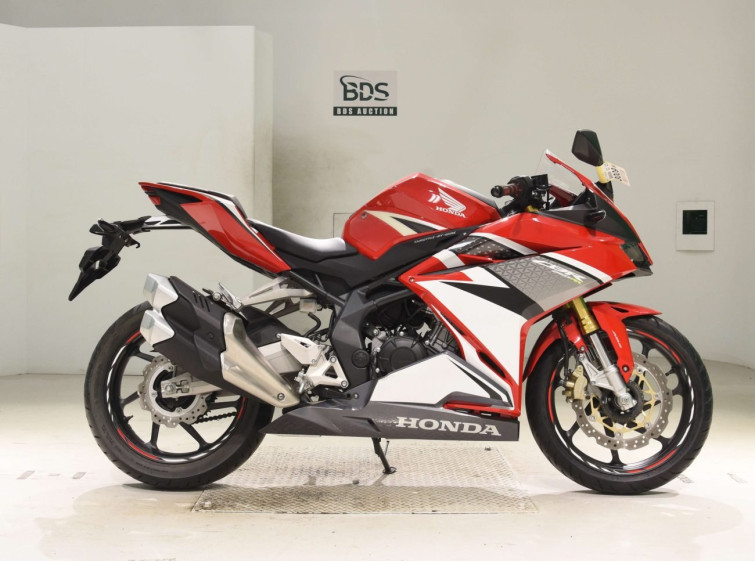 Мотоцикл Honda CBR250RRA з пробігом 5625 km