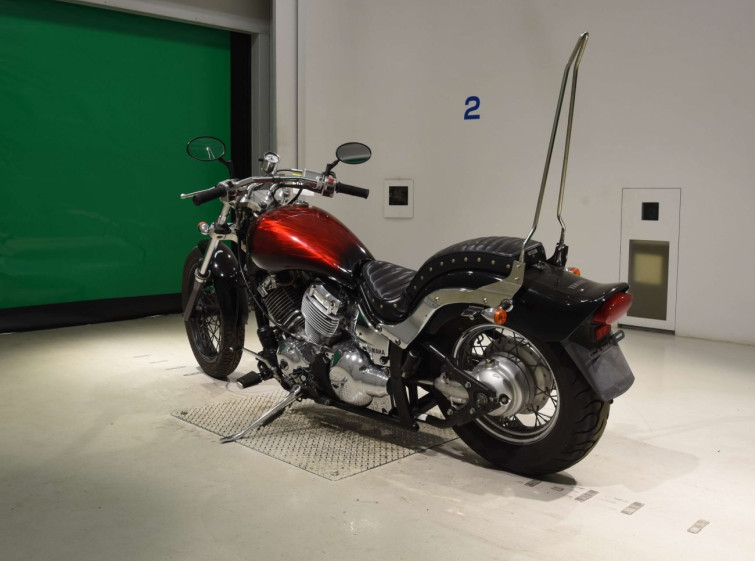 Мотоцикл Yamaha DRAGSTAR XVS400 з пробігом 584 km