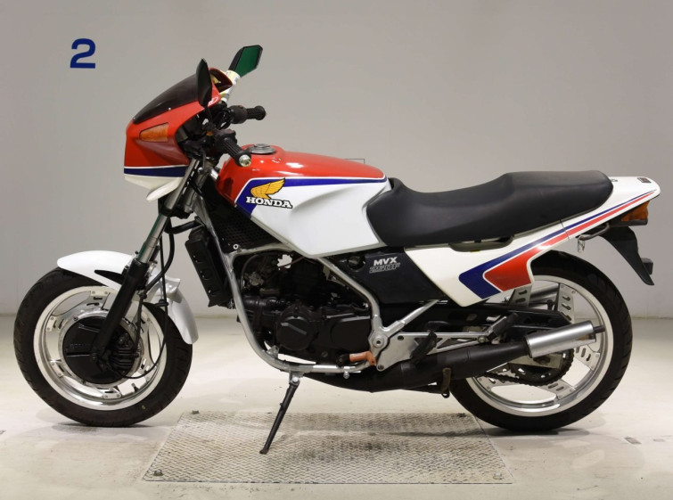 Мотоцикл Honda MVX250F з пробігом 11745 km