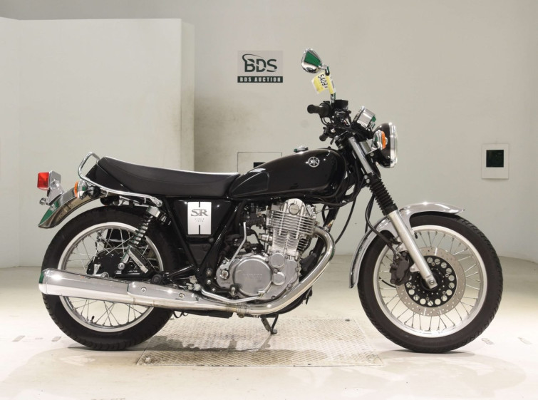 Мотоцикл Yamaha SR400 з пробігом 11181 km