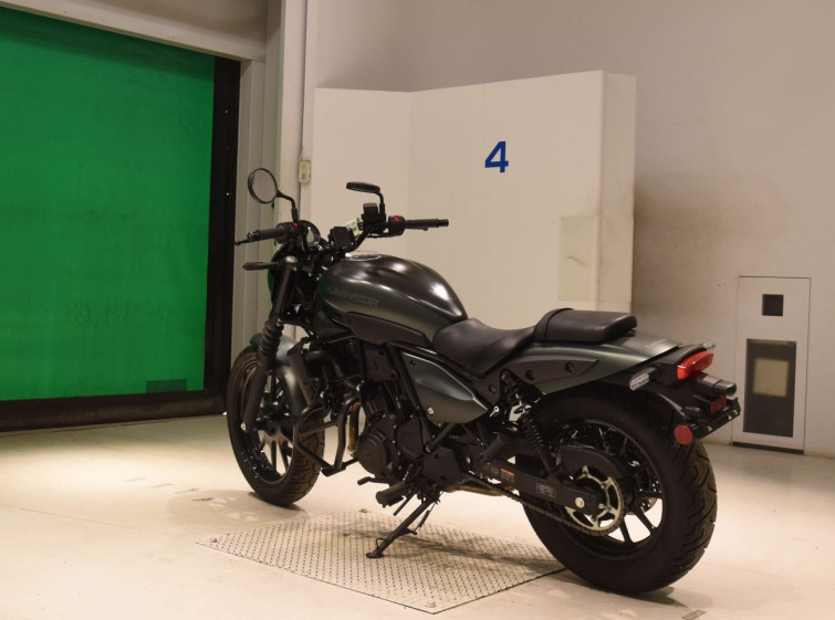 Мотоцикл Kawasaki ELIMINATOR 400SE с пробегом 808 km