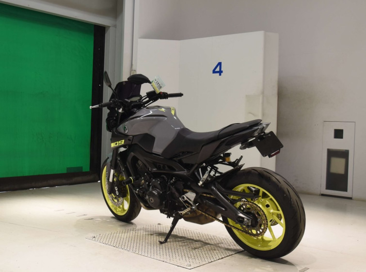 Мотоцикл Yamaha MT-09 з пробігом 24937 km