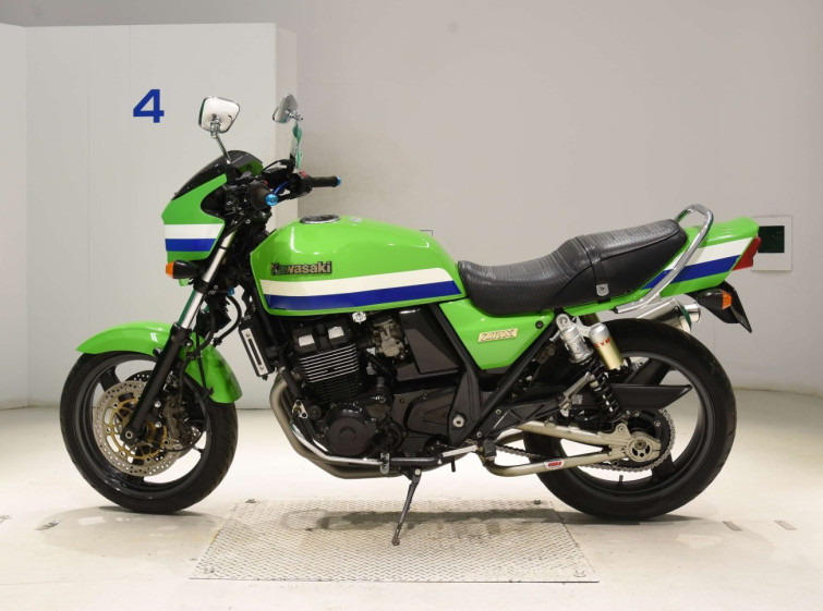 Мотоцикл Kawasaki ZRX400 з пробігом 27373 km