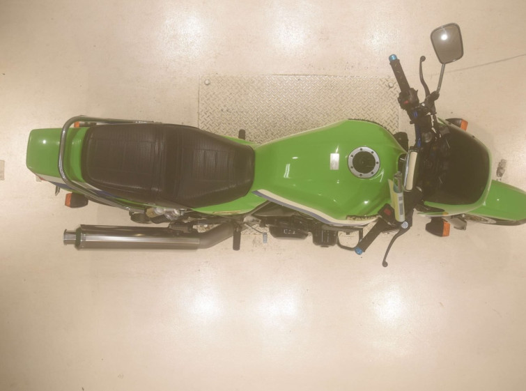 Мотоцикл Kawasaki ZRX400 з пробігом 27373 km