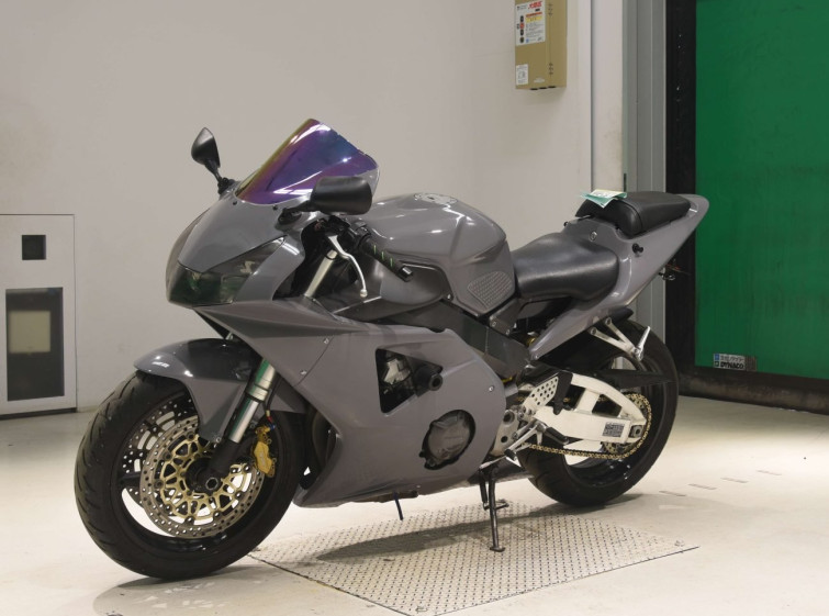 Мотоцикл Honda CBR954RR з пробігом 48982 km