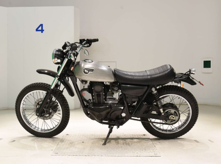 Мотоцикл Kawasaki 250TR с пробегом 9073 km