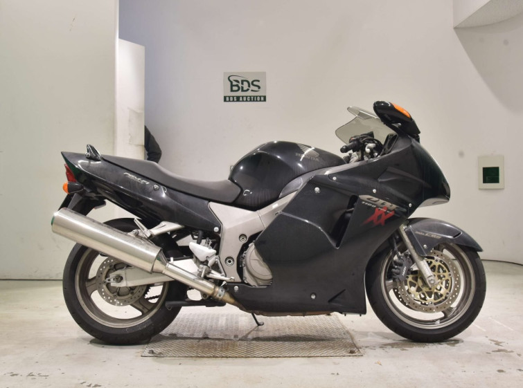 Мотоцикл Honda CBR1100XX BLACKBIRD з пробігом 8803 km