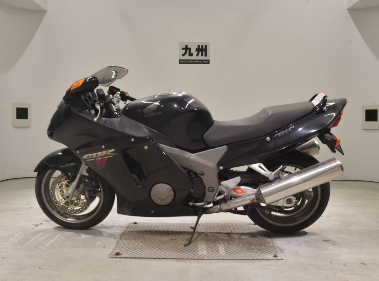 Мотоцикл Honda CBR1100XX BLACKBIRD з пробігом 8803 km