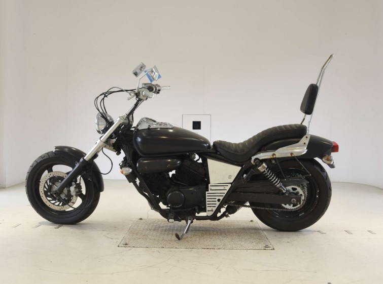 Мотоцикл Honda MAGNA250 з пробігом 38945 km