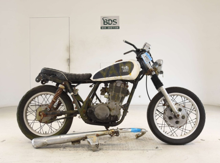 Мотоцикл Yamaha SR400-2 с пробегом 13100 km