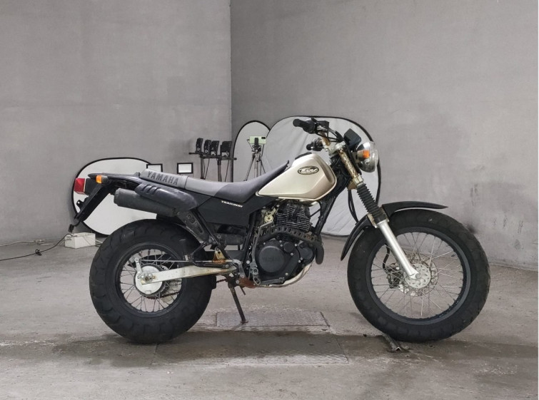 Мотоцикл Yamaha TW200 с пробегом 2845 km