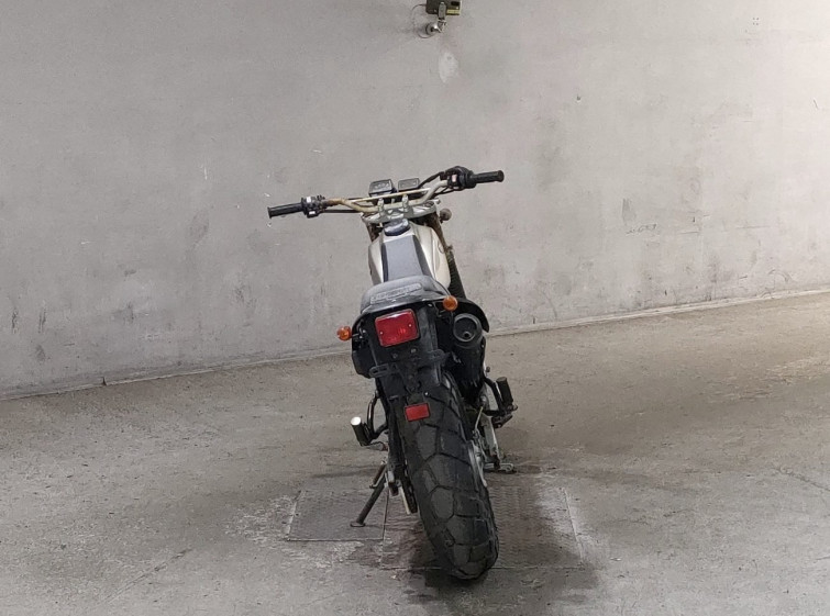 Мотоцикл Yamaha TW200 с пробегом 2845 km