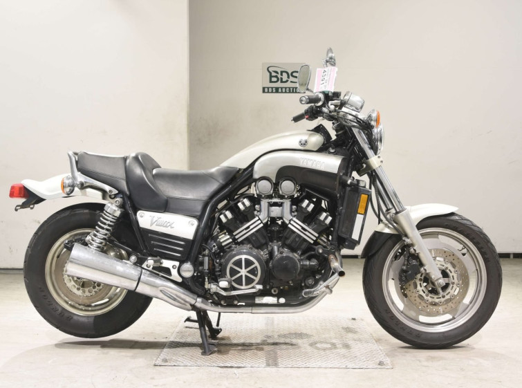 Мотоцикл Yamaha V-MAX1200 з пробігом 34457 km