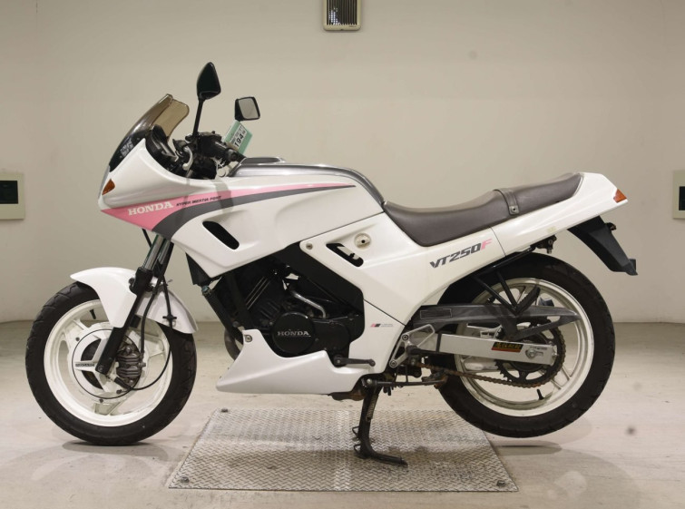Мотоцикл Honda VT250FG с пробегом 10482 km