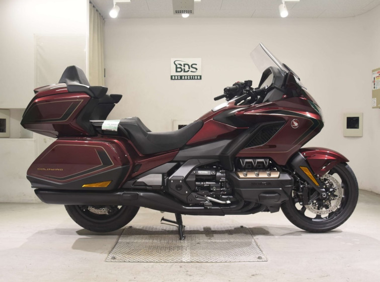 Мотоцикл Honda GL1800 TOUR D з пробігом 30 km