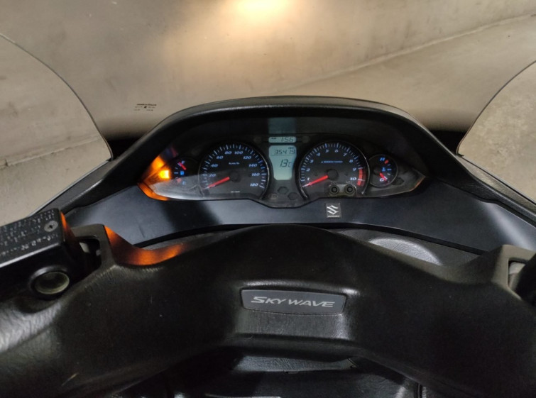Мотоцикл Suzuki SKYWAVE 400 з пробігом 35419 km