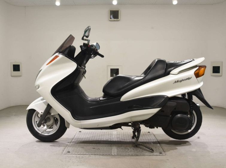 Мотоцикл Yamaha MAJESTY 250 з пробігом 27262 km