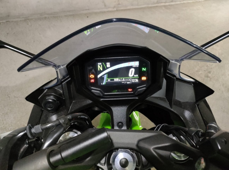 Мотоцикл Kawasaki NINJA650 с пробегом 8409 km
