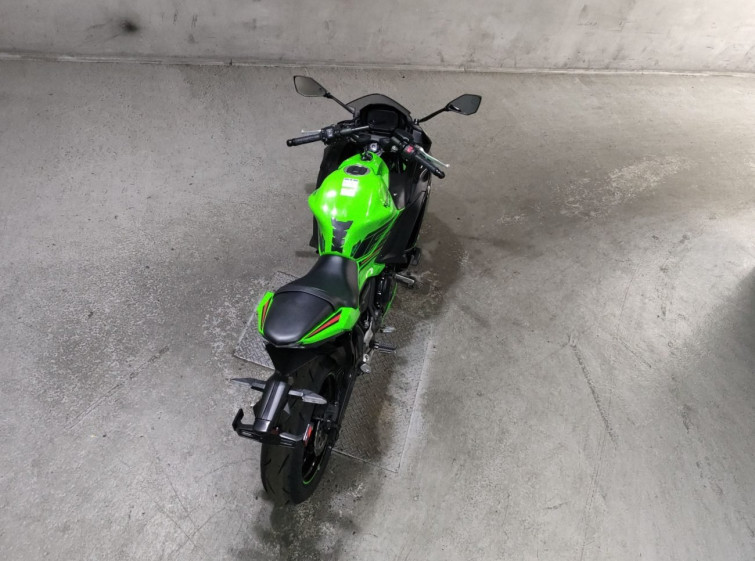 Мотоцикл Kawasaki NINJA650 с пробегом 8409 km