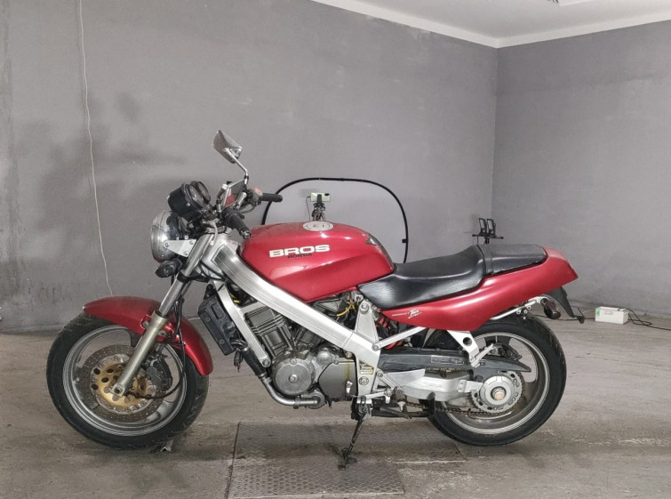 Мотоцикл Honda BROS400 з пробігом 8932 km