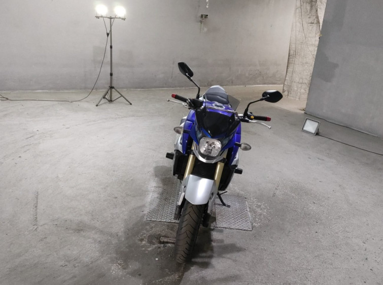 Мотоцикл Suzuki GSR750 з пробігом 7383 km