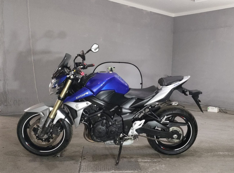 Мотоцикл Suzuki GSR750 з пробігом 7383 km