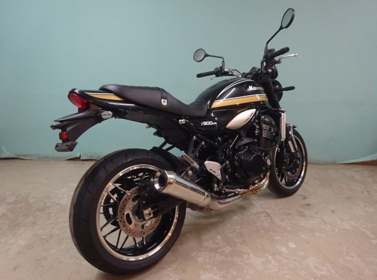 Мотоцикл Kawasaki Z900RS з пробігом 8450 km