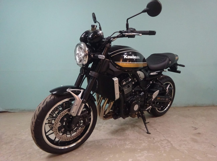 Мотоцикл Kawasaki Z900RS з пробігом 8450 km