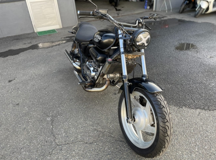 Мотоцикл Honda MAGNA250 з пробігом 49036 km