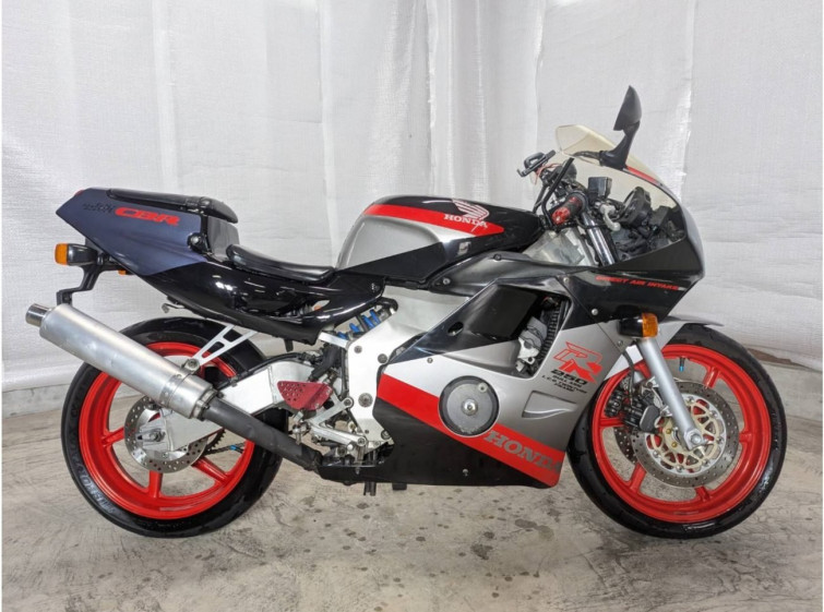 Мотоцикл Honda CBR250RR з пробігом 44631 km