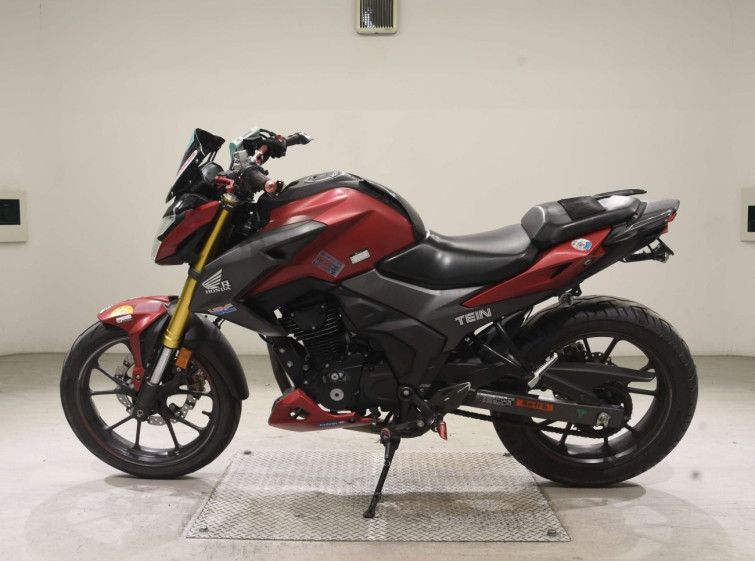 Мотоцикл Honda HORNET 2.0 с пробегом 41799 km