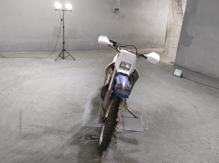 Мотоцикл Yamaha DT200WR с пробегом 1555 km