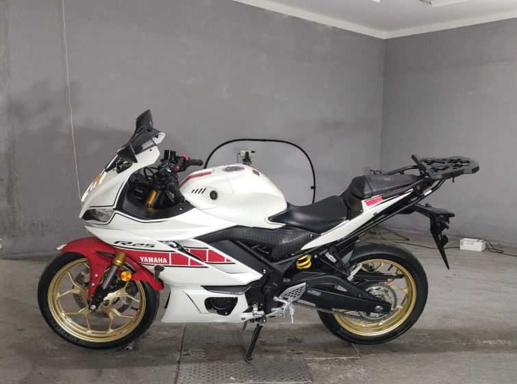 Мотоцикл Yamaha YZF-R25 з пробігом 11596 km