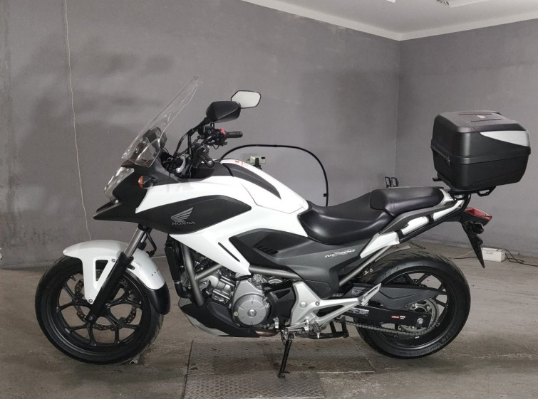 Мотоцикл Honda NC700X з пробігом 26251 km