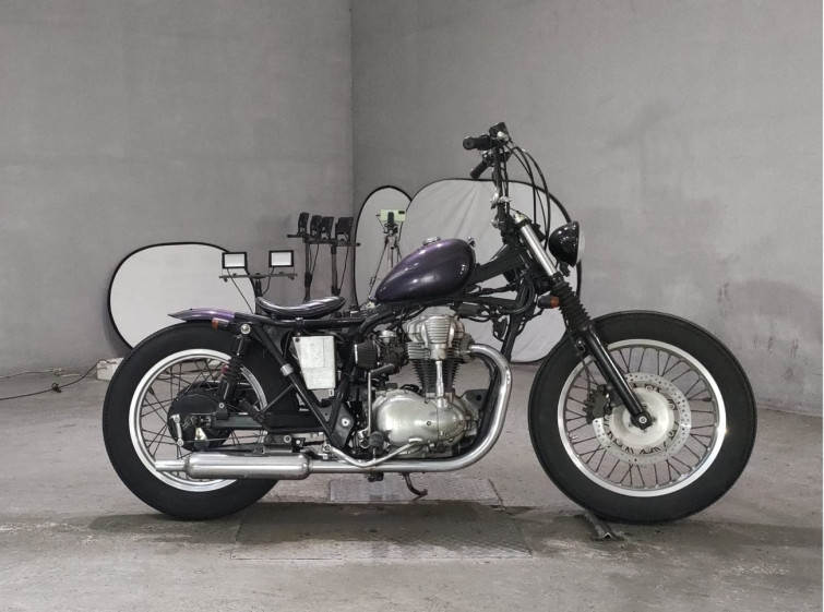 Мотоцикл Kawasaki W650 з пробігом 14416 km