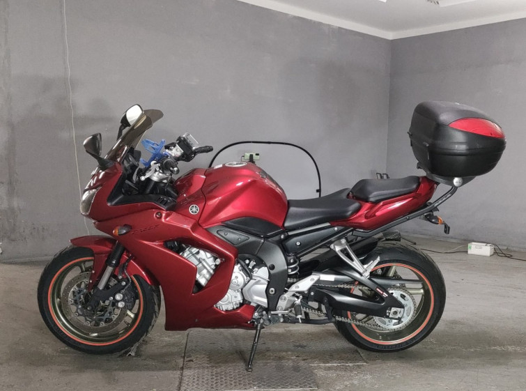 Мотоцикл Yamaha FZ1 FAZER с пробегом 11980 km
