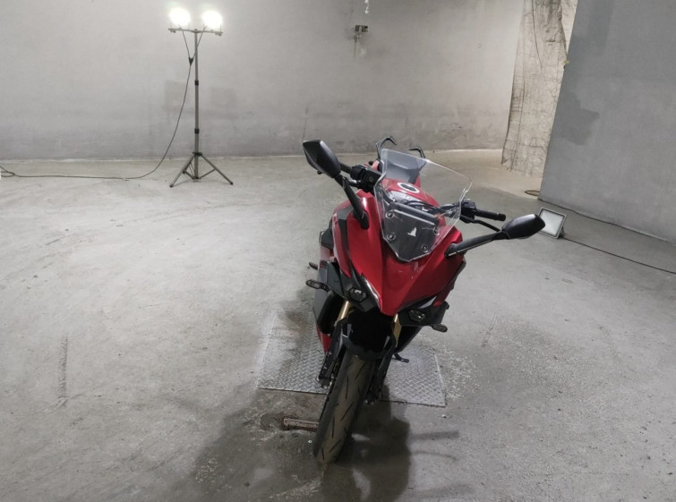 Мотоцикл Suzuki gsx-s1000 gt з пробігом 6367 km
