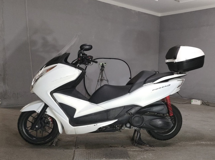 Мотоцикл Honda FORZA SI з пробігом 29105 km