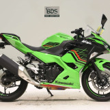 Мотоцикл Kawasaki NINJA400 з пробігом 9501 km