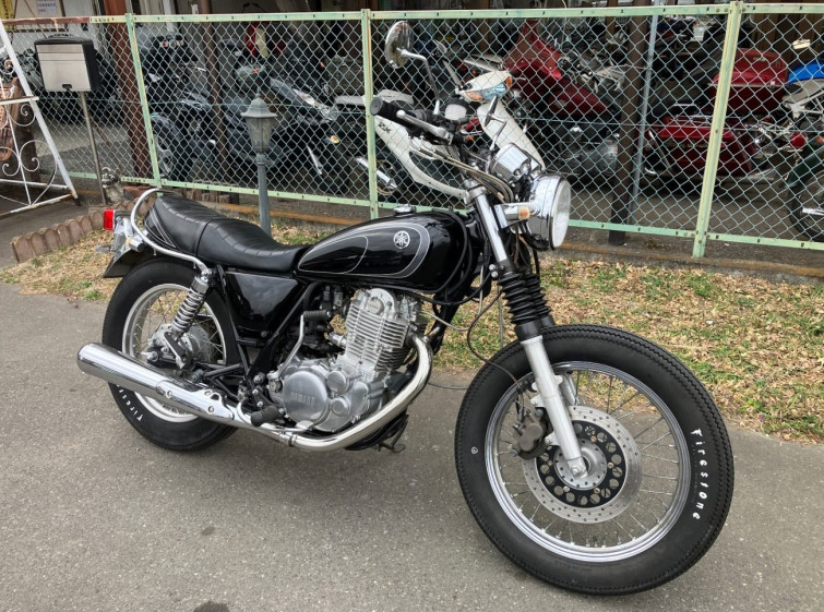 Мотоцикл Yamaha SR400 з пробігом 17673 km