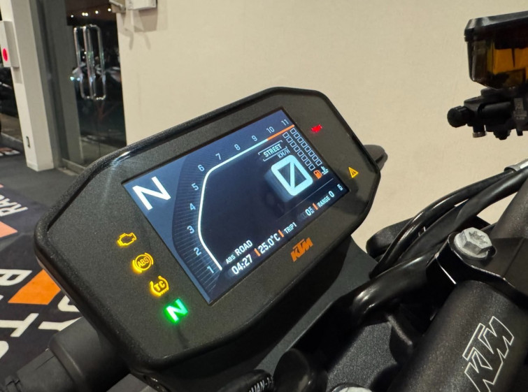 Мотоцикл KTM 890 DUKE GP